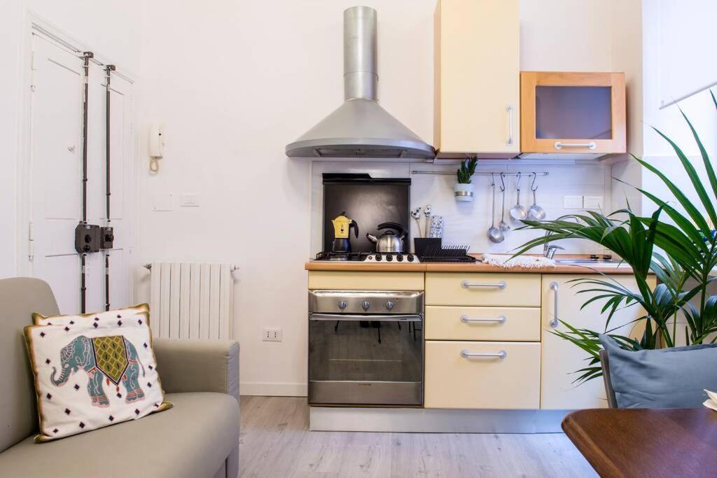 Colosseum/Panisperna Nina Apartament With Terrace Rome Exterior photo